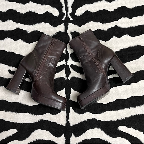 STEVE MADDEN Vintage 90s Shelly Platform Square Toe Boots Size 5.5 - Picture 7 of 12